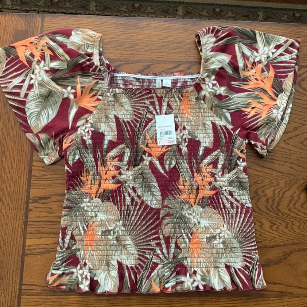 Casual women’s summer top - Picture 2 of 3